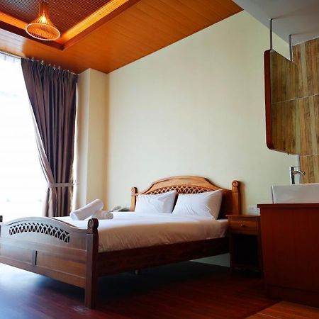 Top Holiday Hotel Seri Kembangan Ngoại thất bức ảnh