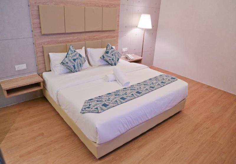 Top Holiday Hotel Seri Kembangan Ngoại thất bức ảnh