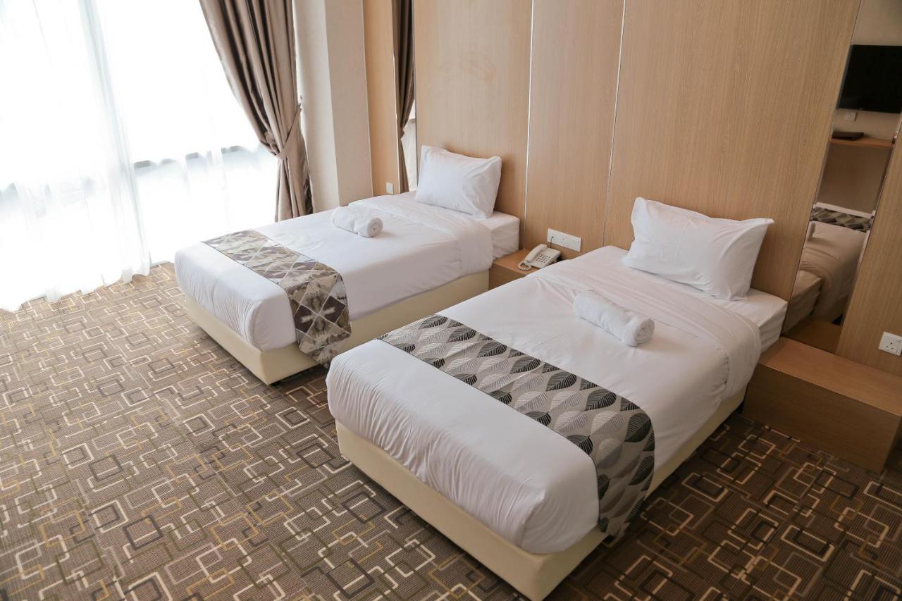 Top Holiday Hotel Seri Kembangan Ngoại thất bức ảnh