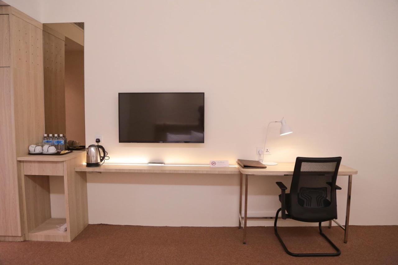 Top Holiday Hotel Seri Kembangan Ngoại thất bức ảnh