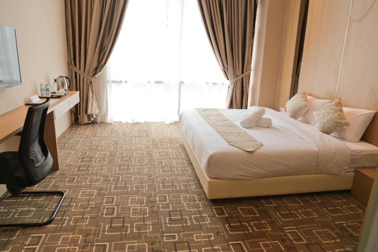 Top Holiday Hotel Seri Kembangan Ngoại thất bức ảnh