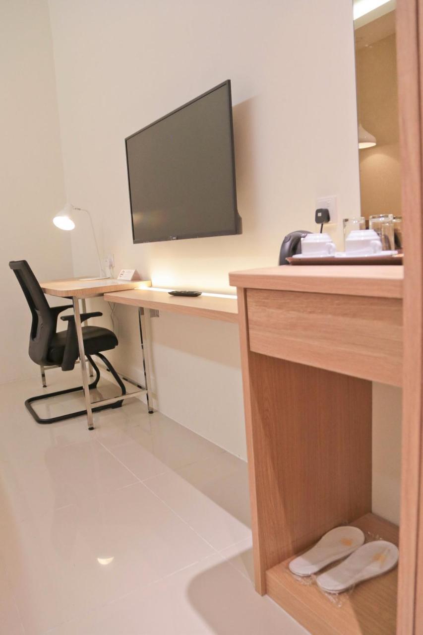 Top Holiday Hotel Seri Kembangan Ngoại thất bức ảnh