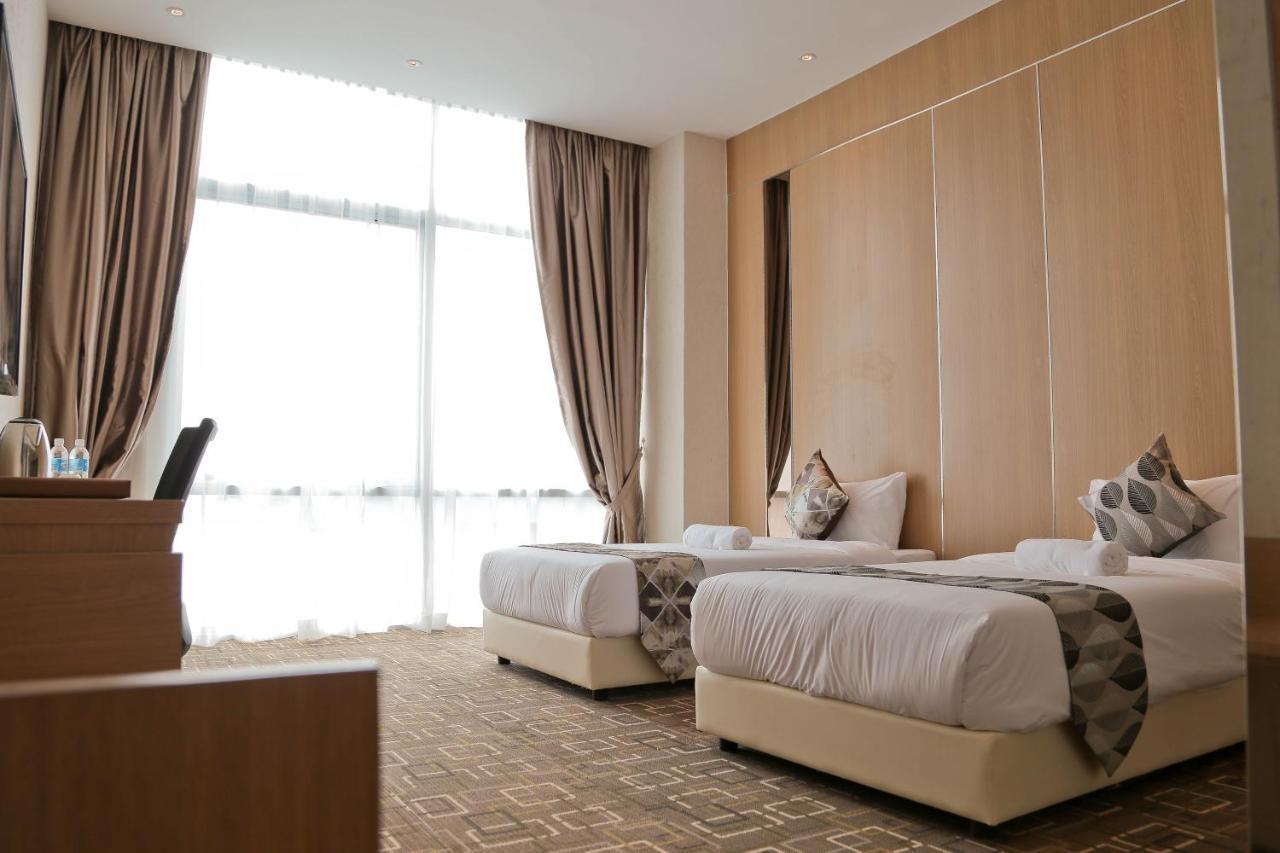 Top Holiday Hotel Seri Kembangan Ngoại thất bức ảnh