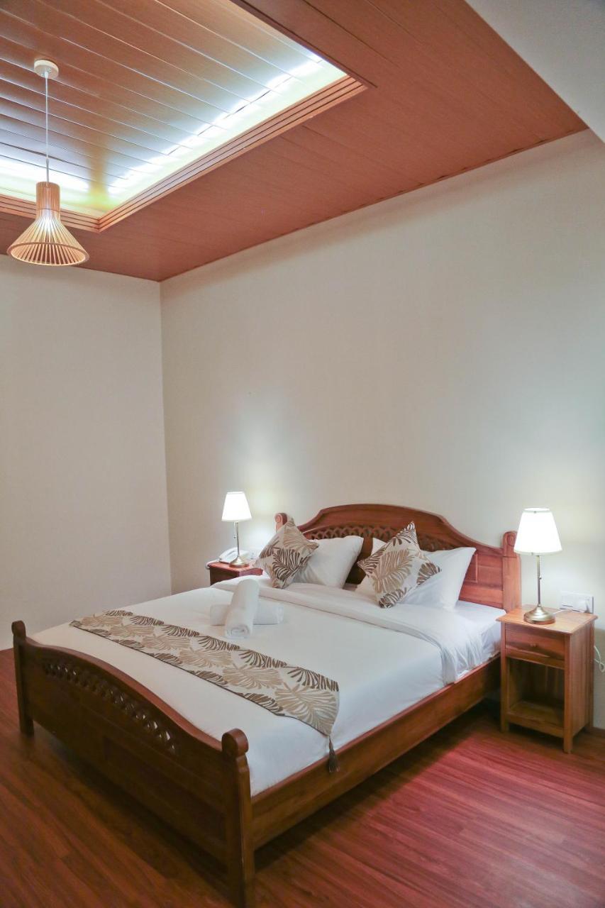 Top Holiday Hotel Seri Kembangan Ngoại thất bức ảnh