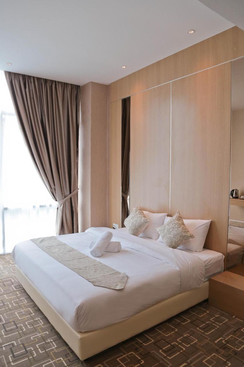 Top Holiday Hotel Seri Kembangan Ngoại thất bức ảnh